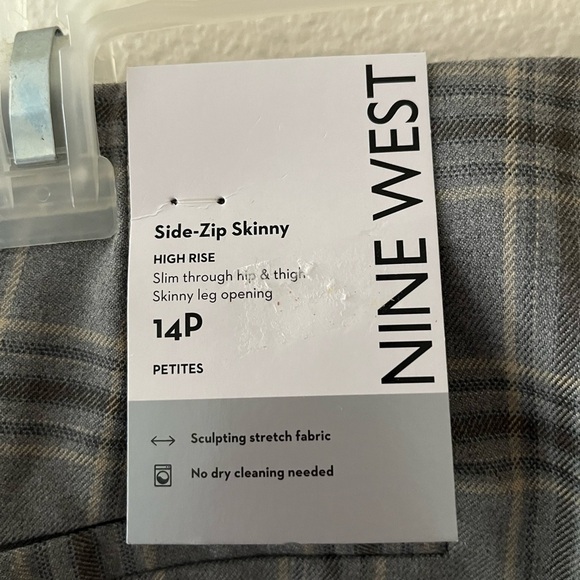 Nine West Gray Plaid High Rise Side Zip Elastic Waist Crop Career Pant 14P - Picture 3 of 6